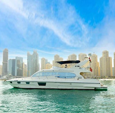 1 Hour Yacht Rental Dubai